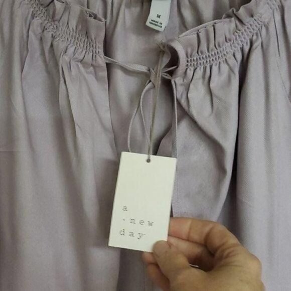 a new day Soft‎ Fall Colored Lavender Dainty Ruffled Tie Neck Sz M Tunic Top - Picture 6 of 9